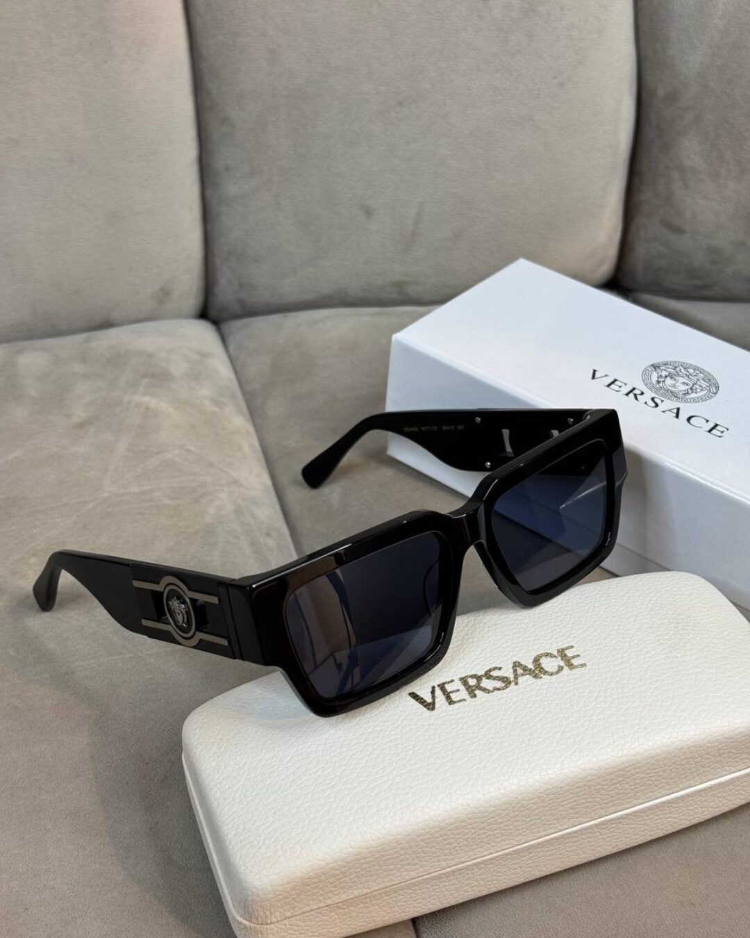 Очки Versace