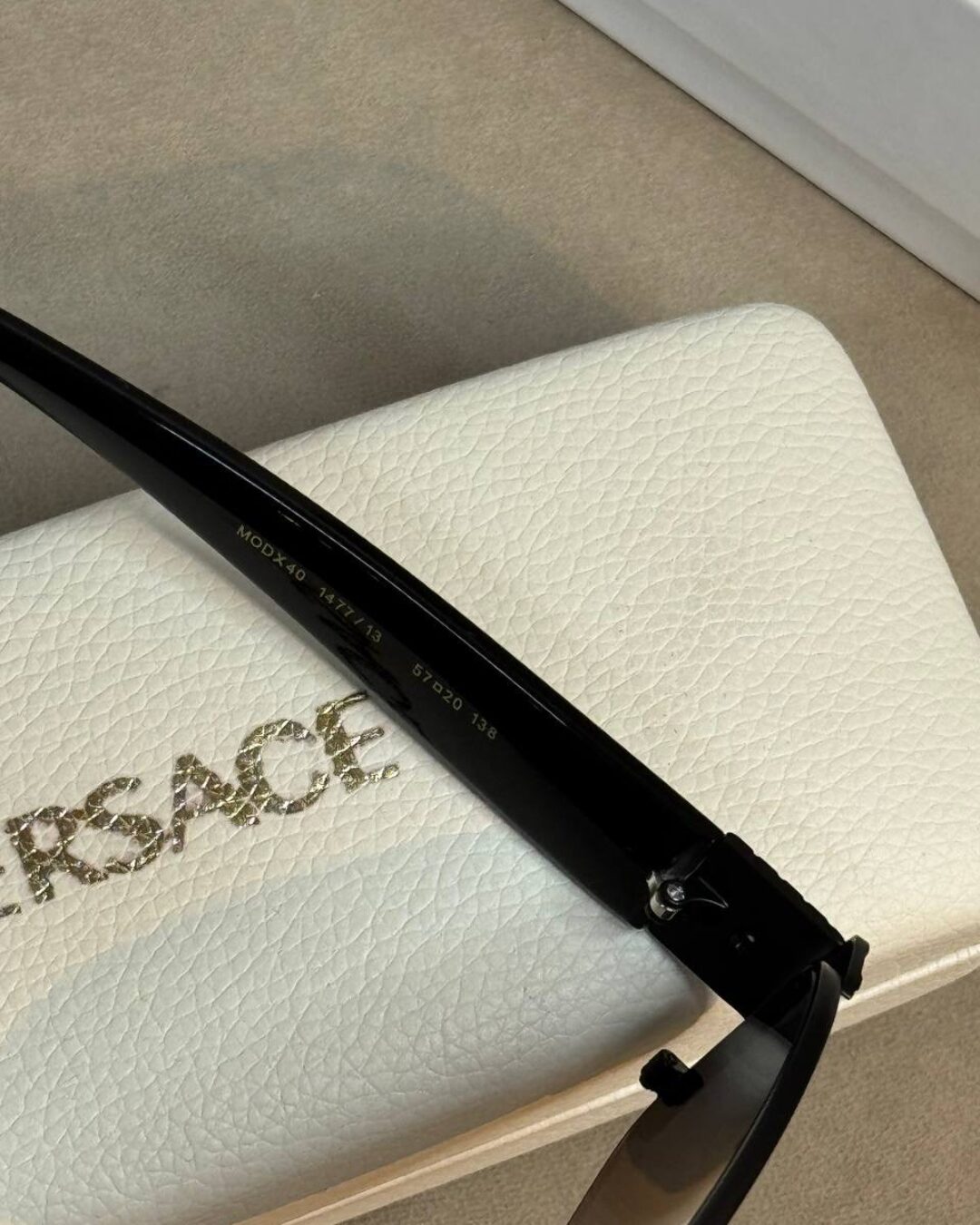 Очки Versace