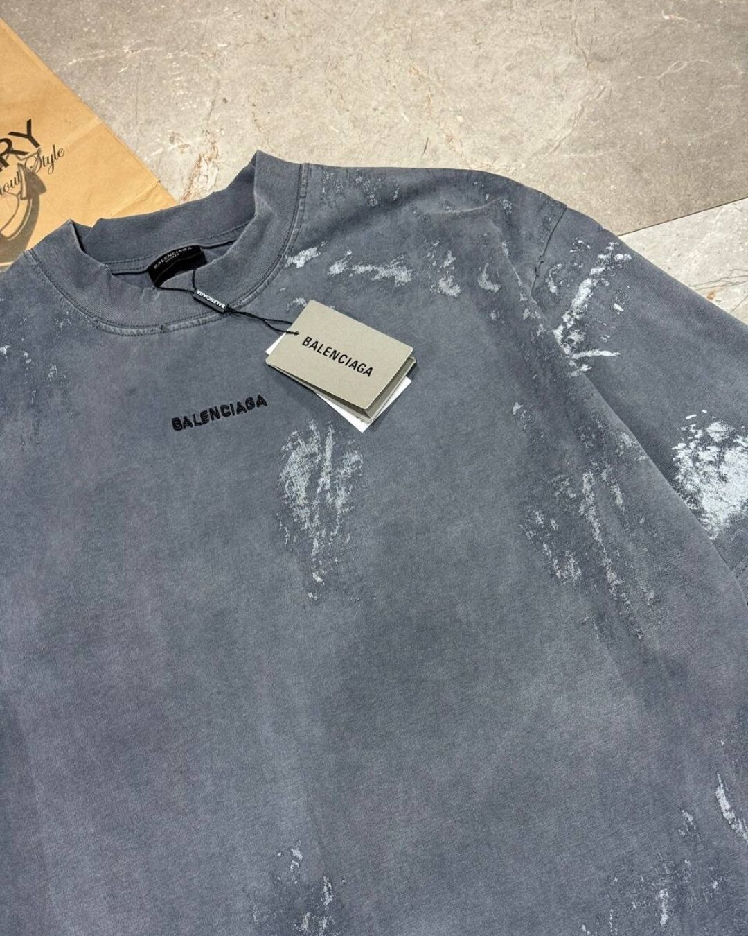 Футболка Balenciaga
