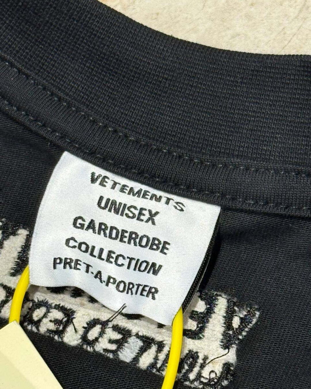 Футболка Vetements Cherry — фото 8