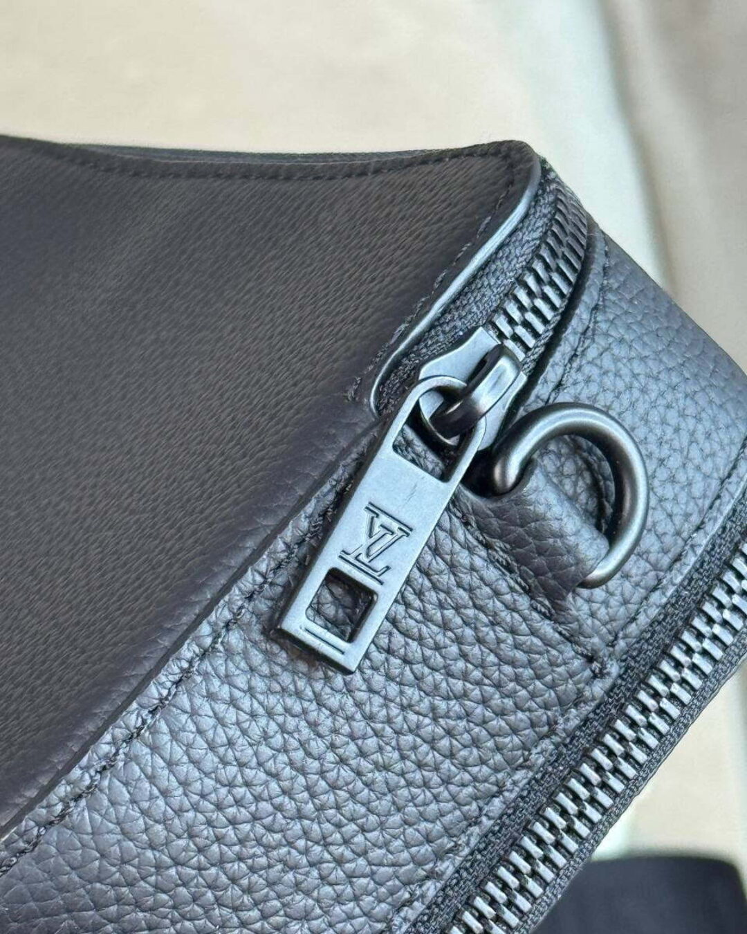 Сумка Louis Vuitton