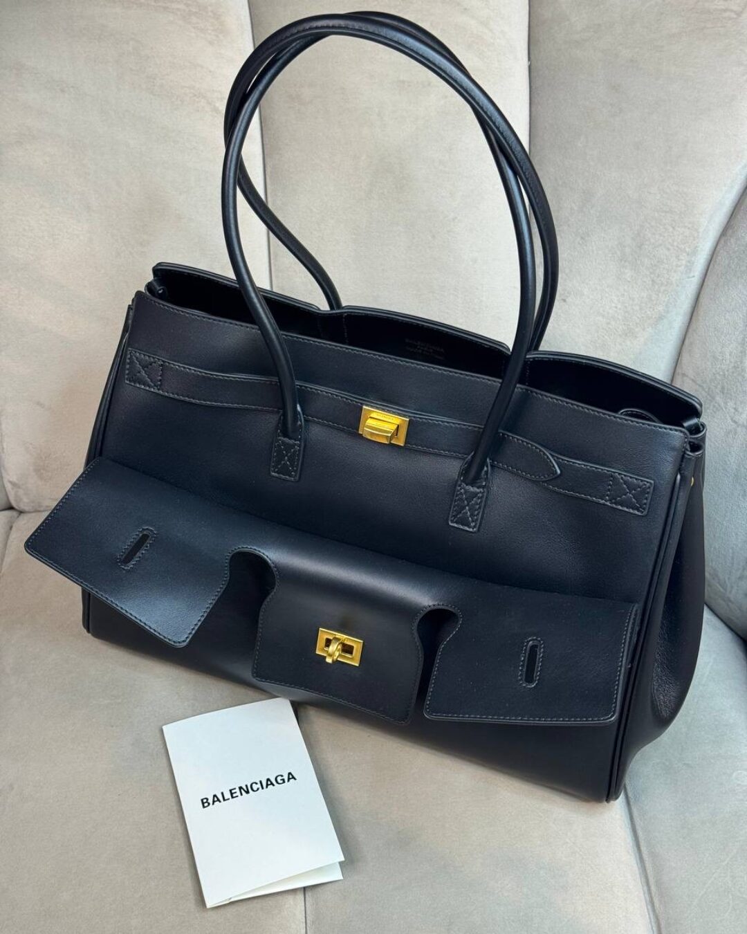 Сумка Balenciaga Bel Air Medium