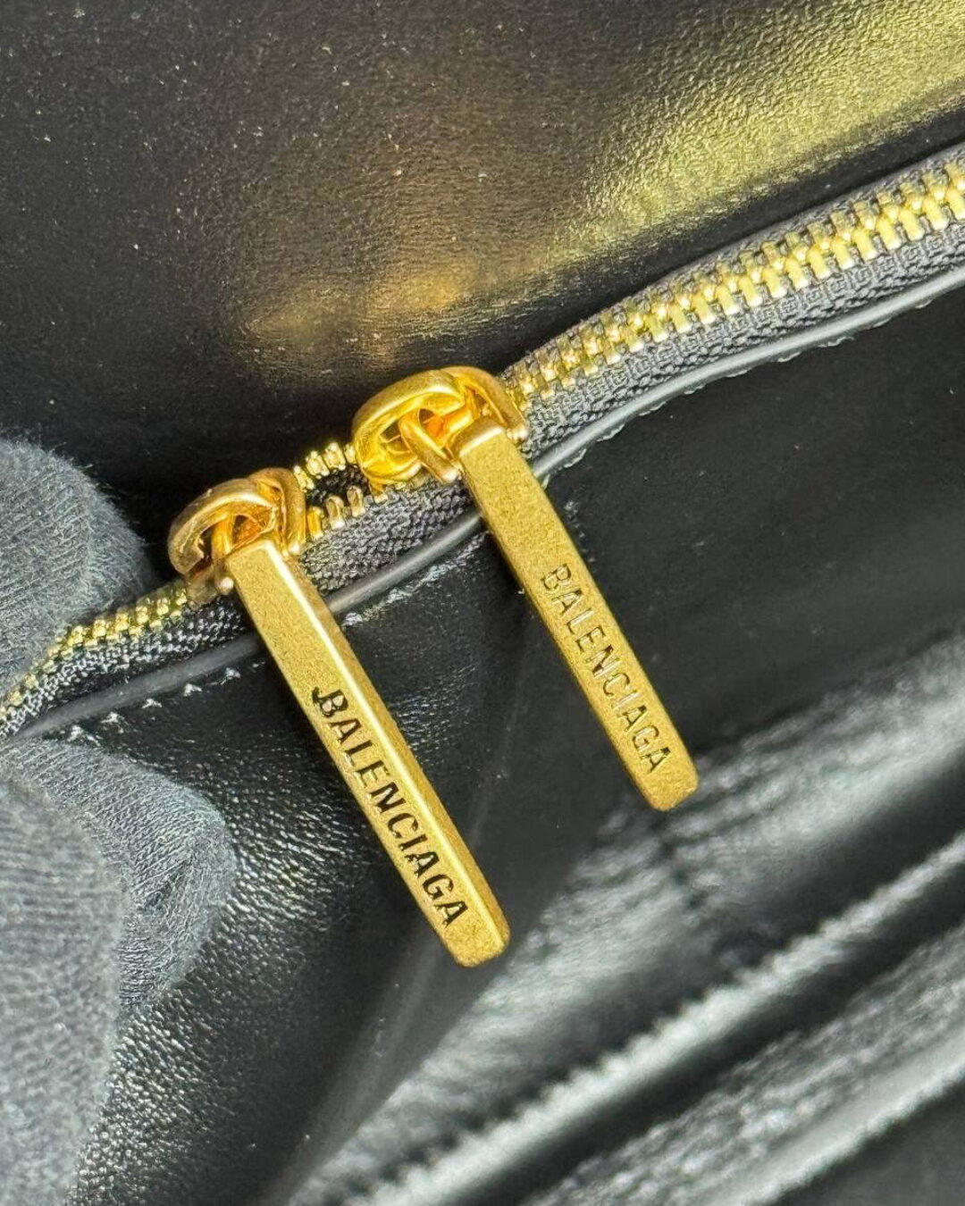 Сумка Balenciaga Bel Air Medium