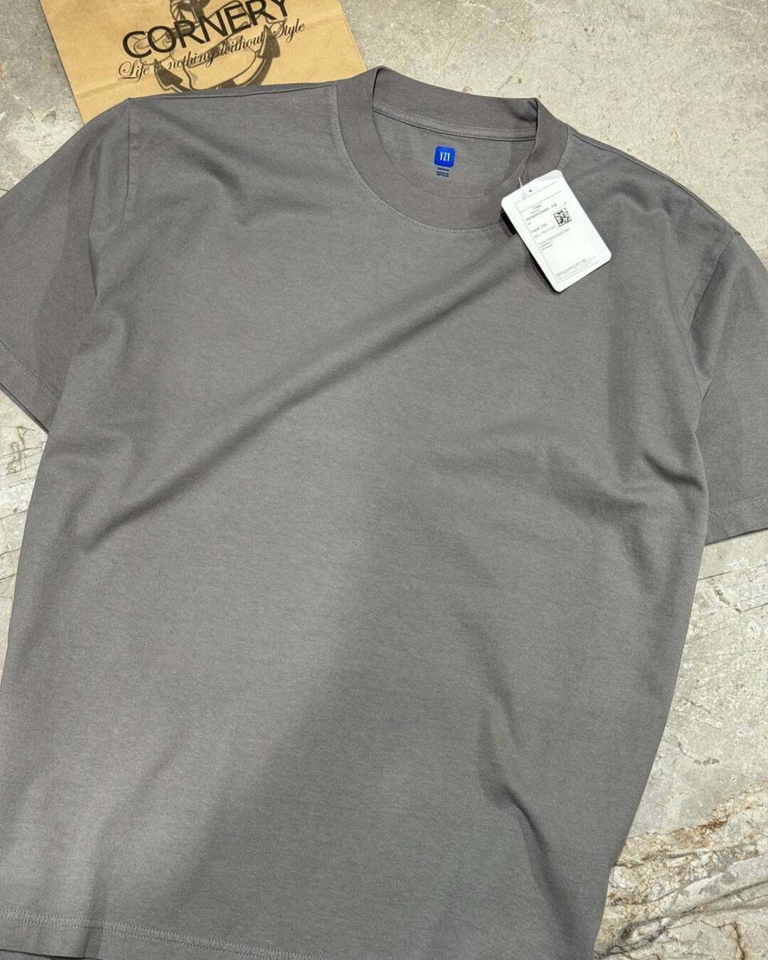 Футболка Gap x Yeezy