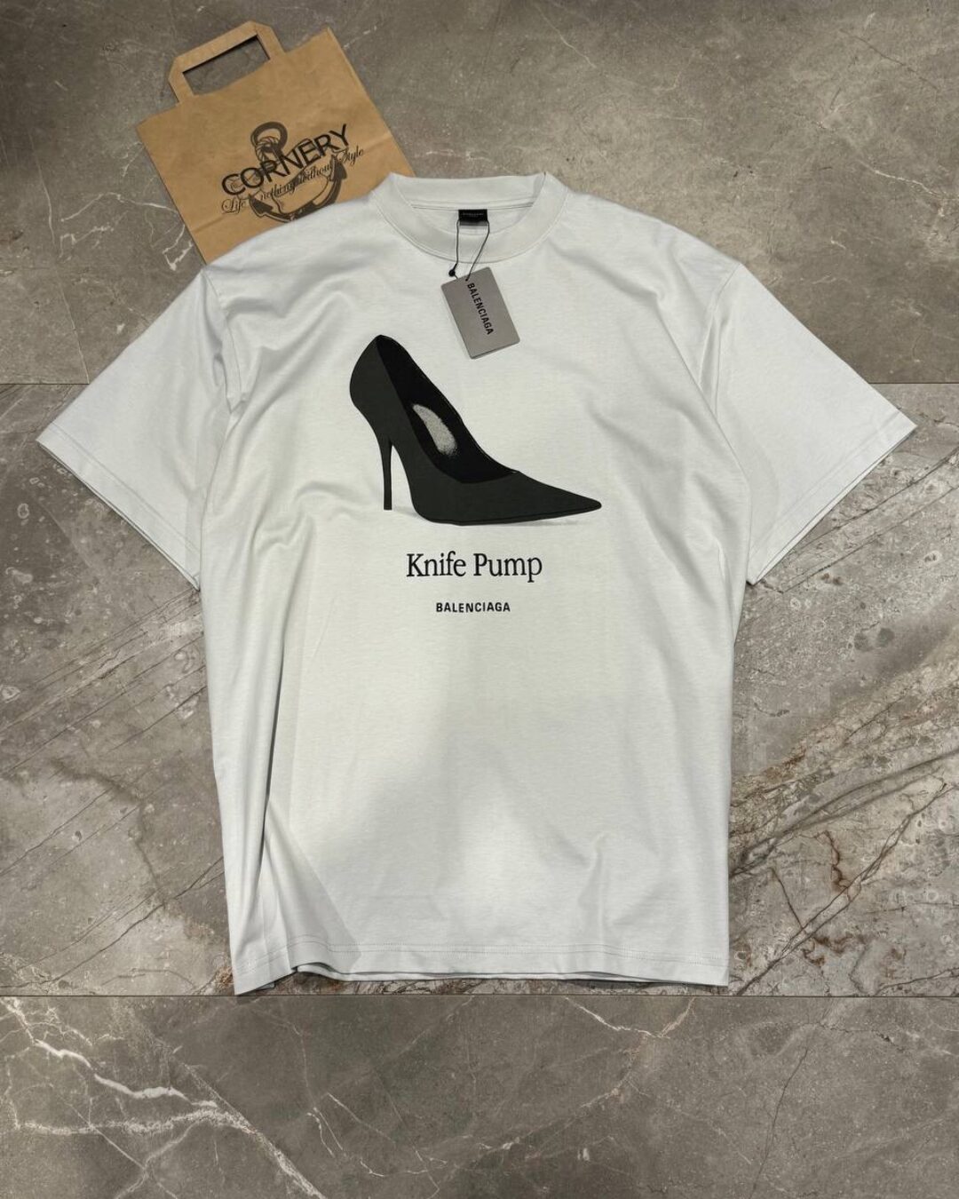 Футболка Balenciaga