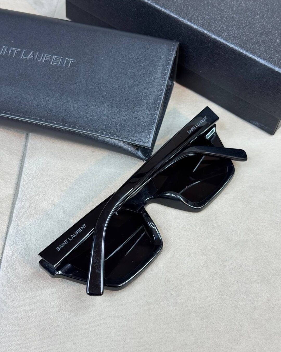 Очки Saint Laurent
