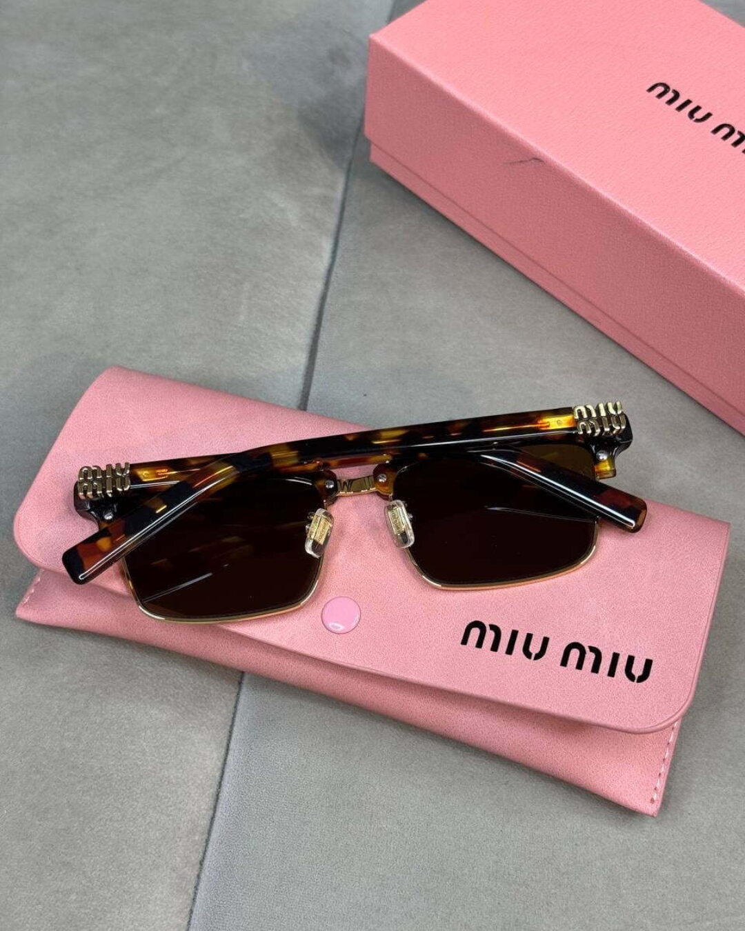 Очки Miu Miu