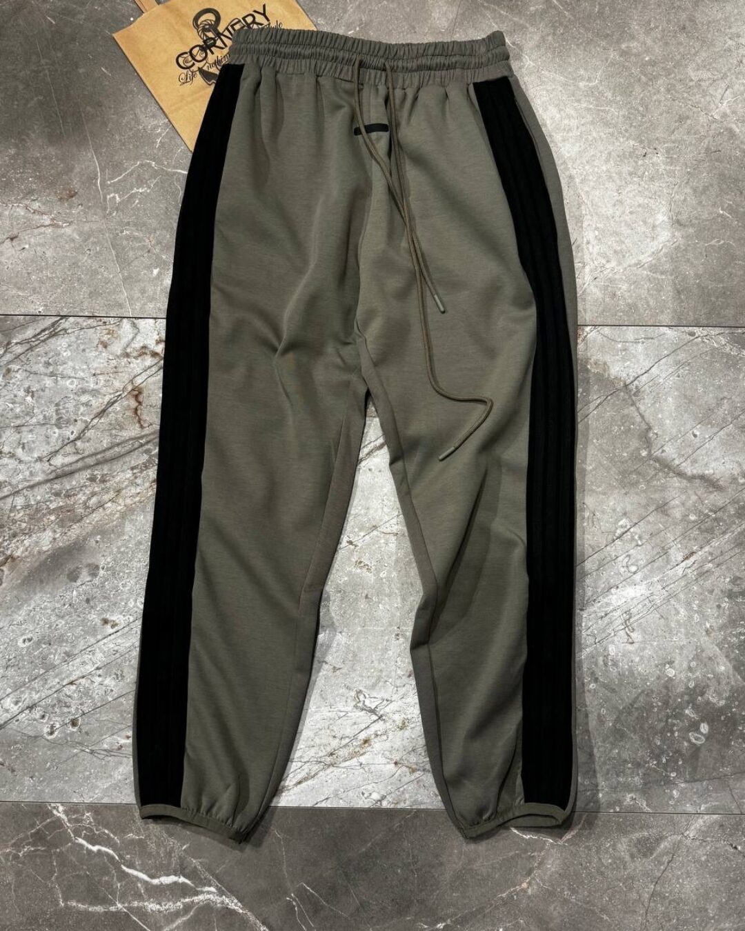 Спортивные штаны Fear Of God