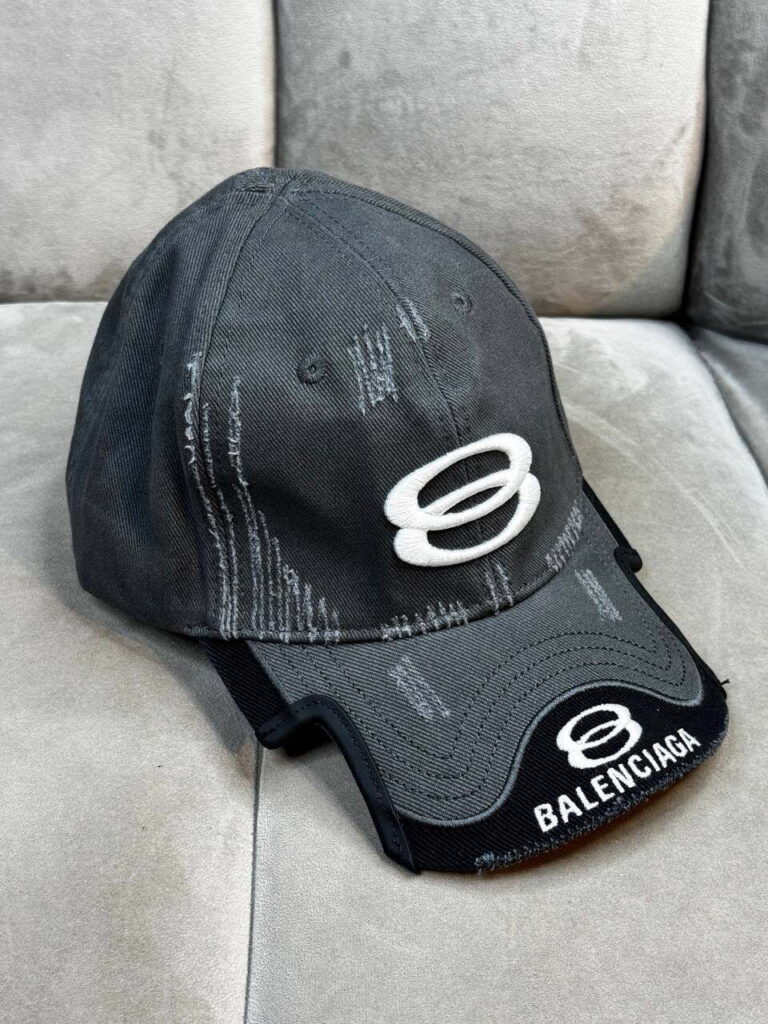 Кепка Balenciaga