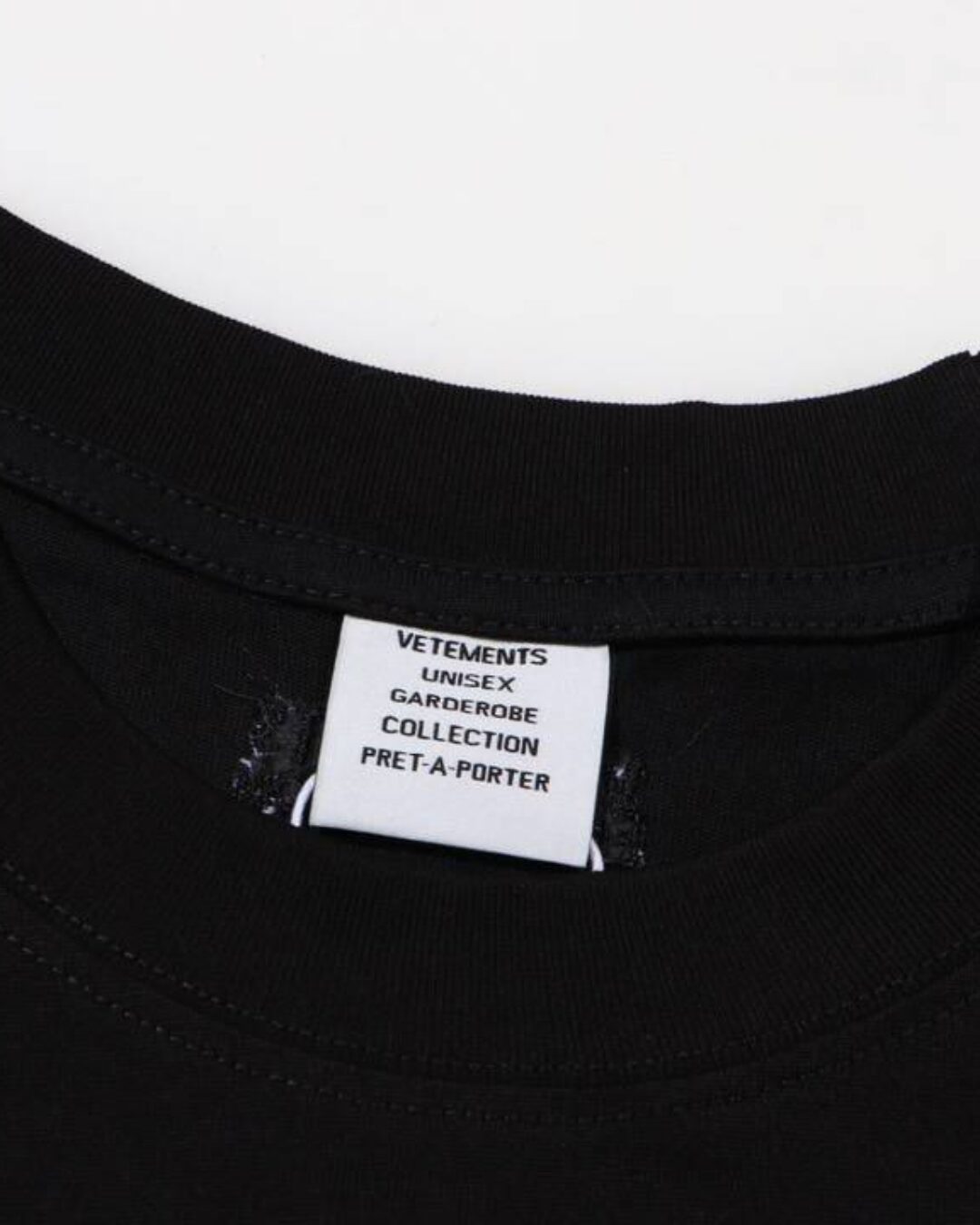 Футболка Vetements