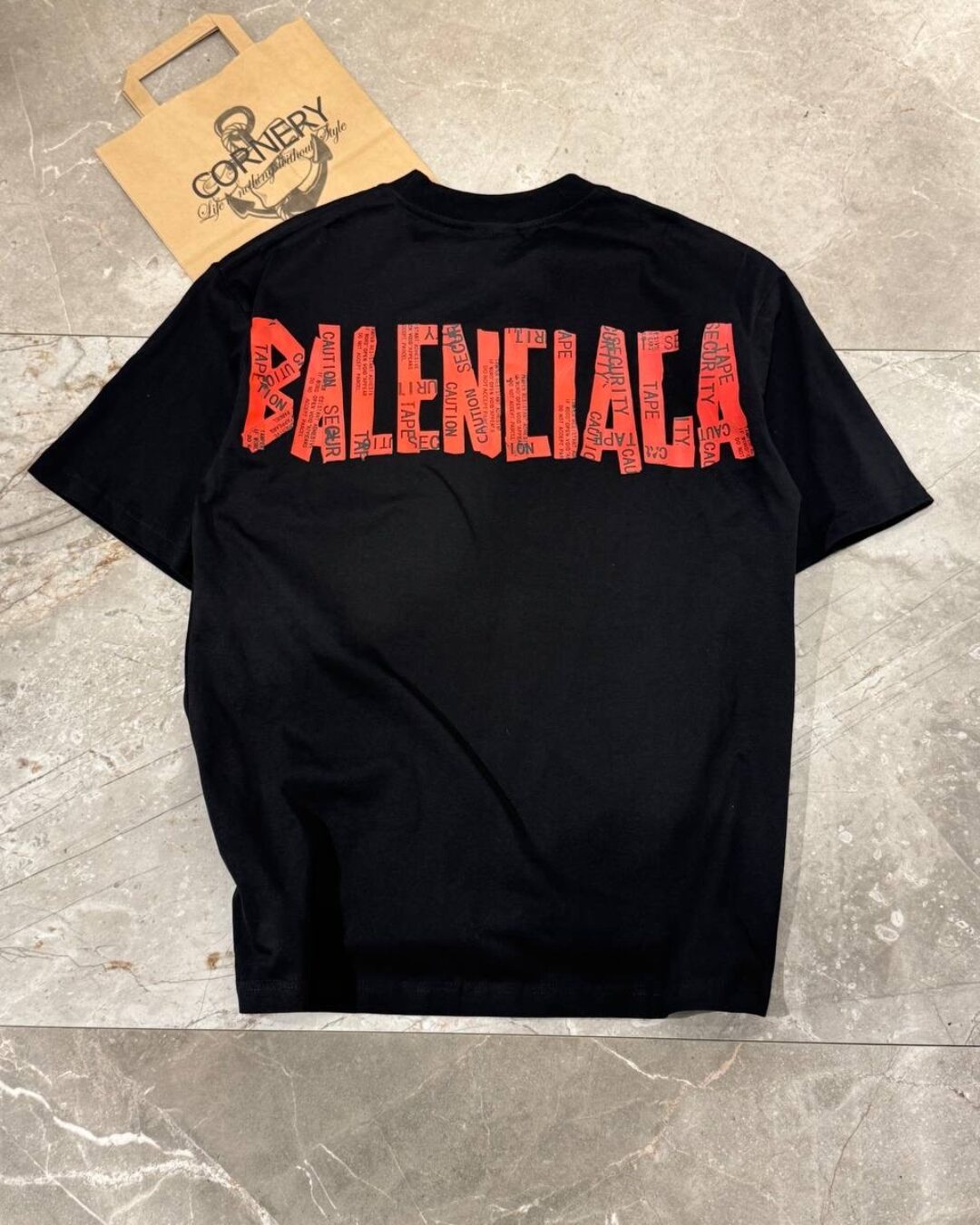 Футболка Balenciaga