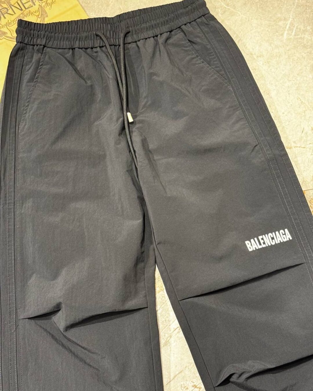 Штаны Balenciaga