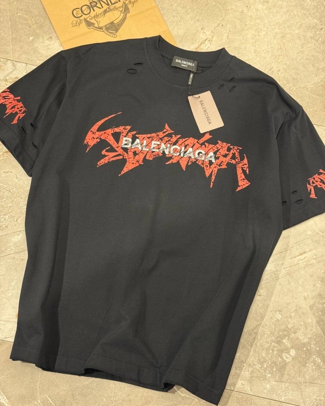 Футболка Balenciaga