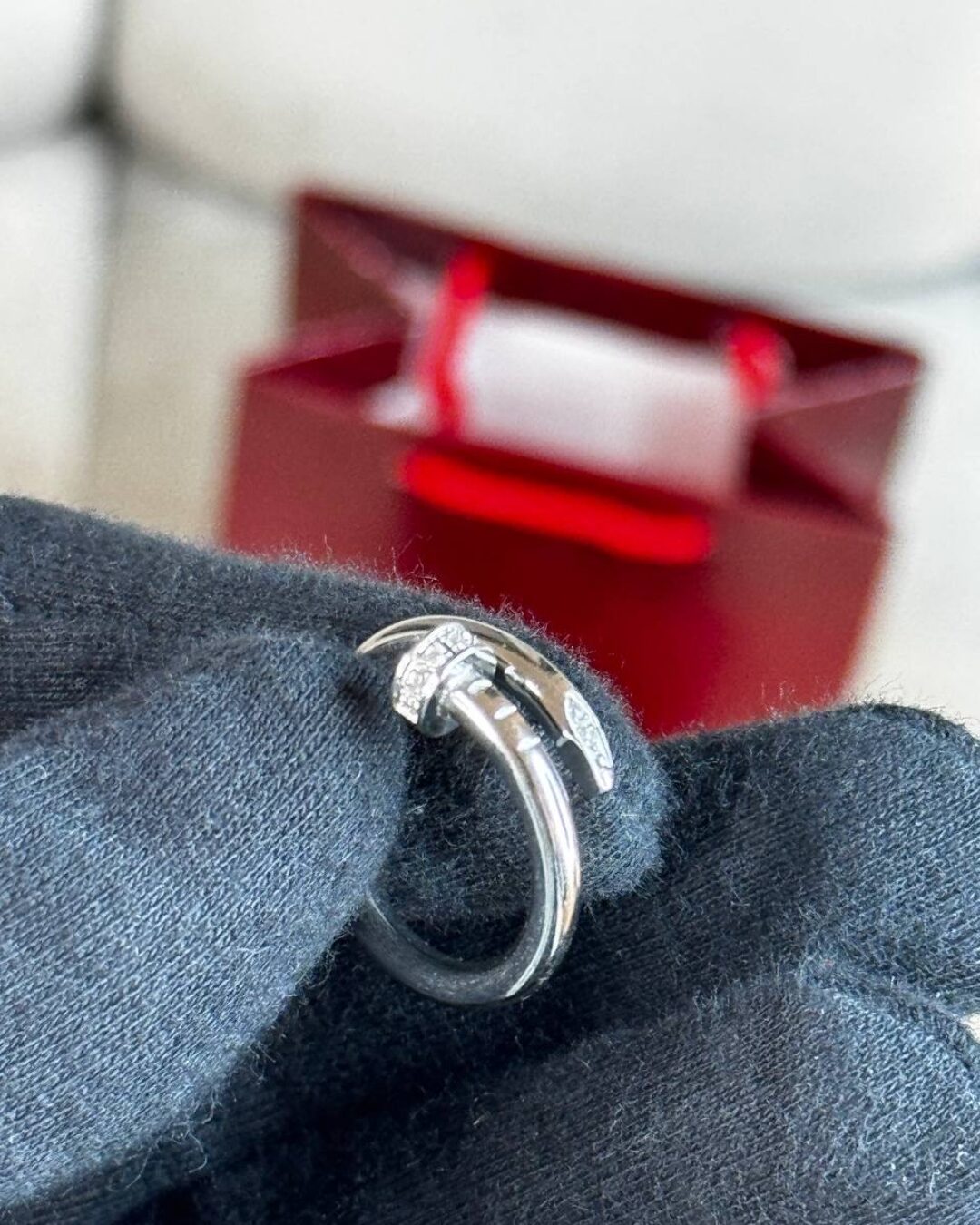 Кольцо Cartier Juste un Clou