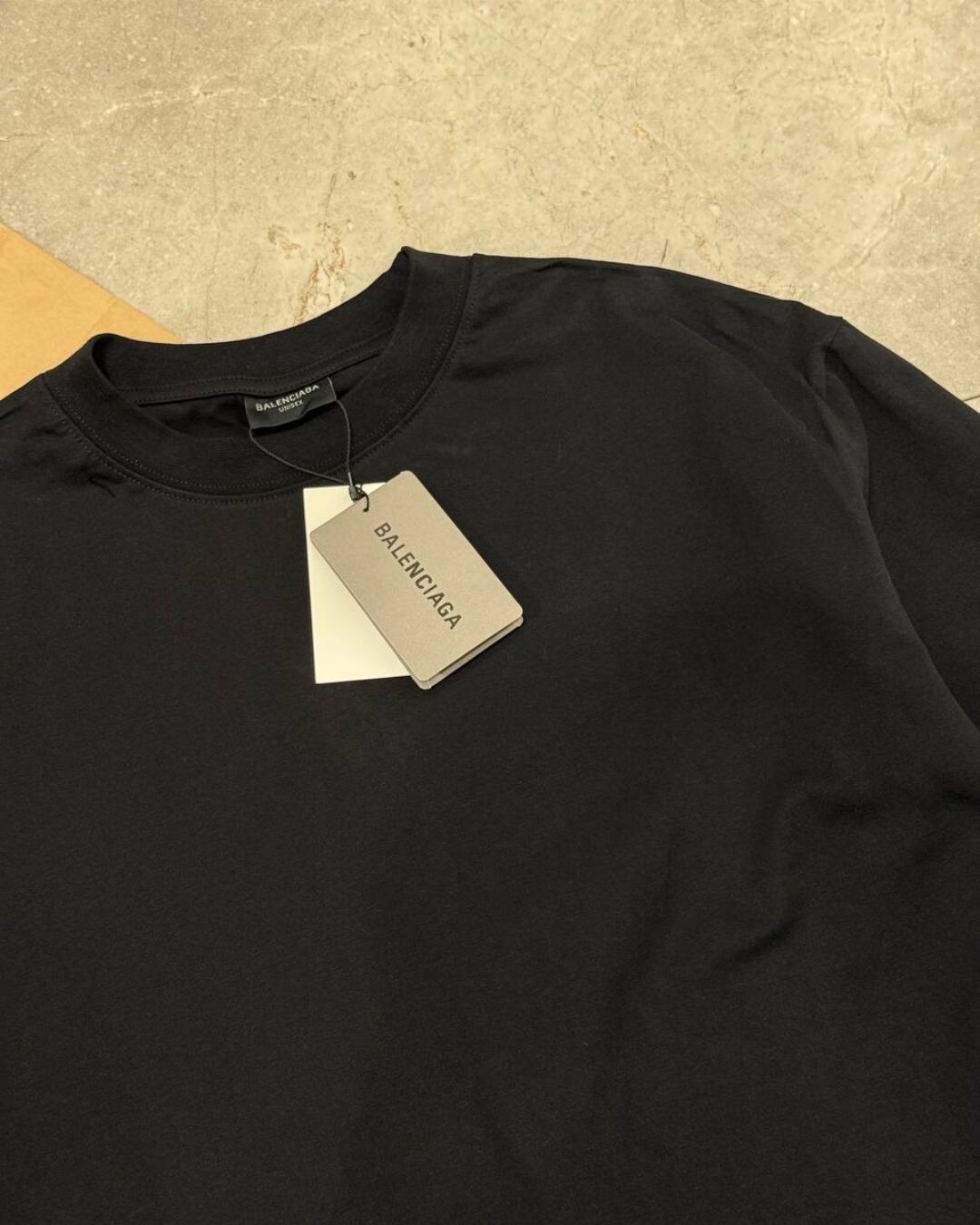 Футболка Balenciaga