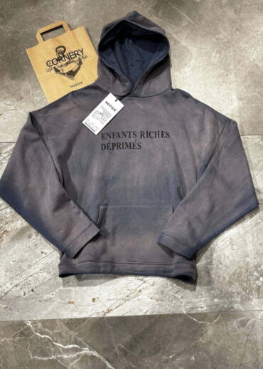 4d162796-e019-4588-90bf-3875528e12e5-1