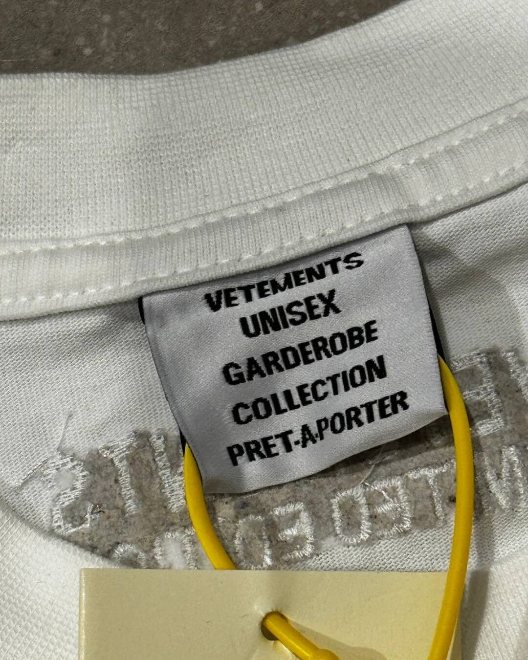 Футболка Vetements