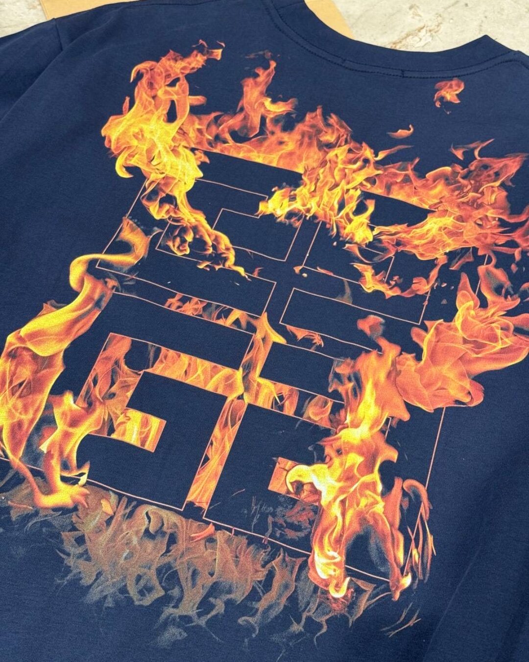 Футболка Givenchy