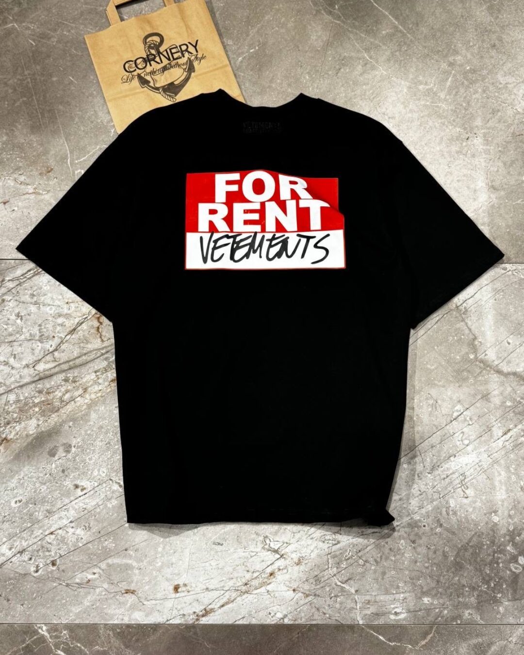 Футболка Vetements