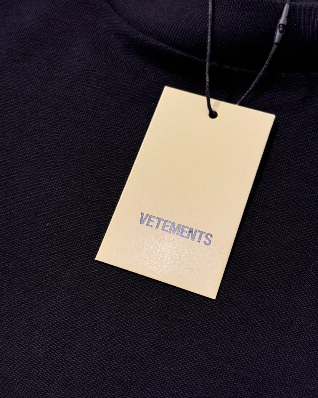 Футболка Vetements For Rent