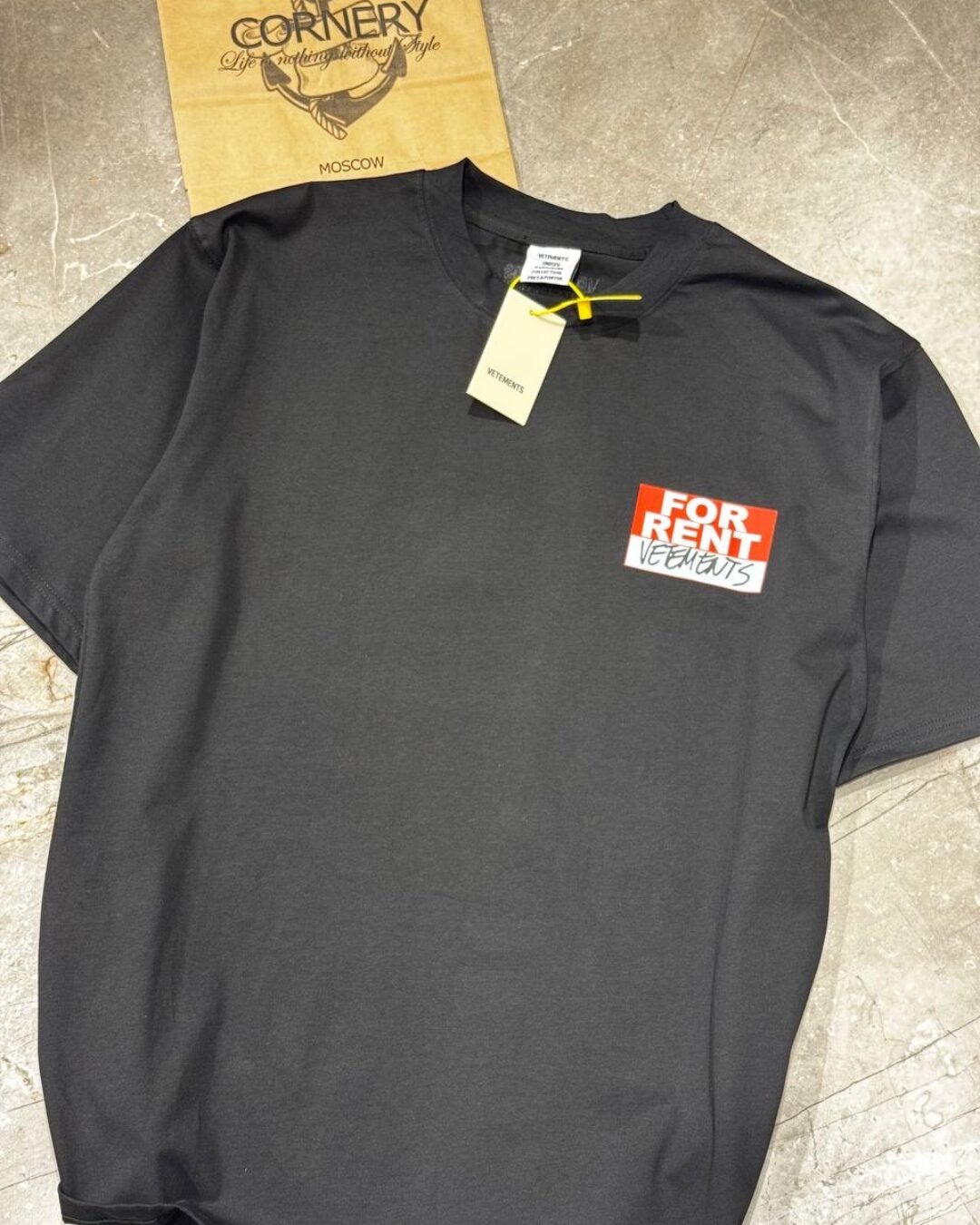Футболка Vetements