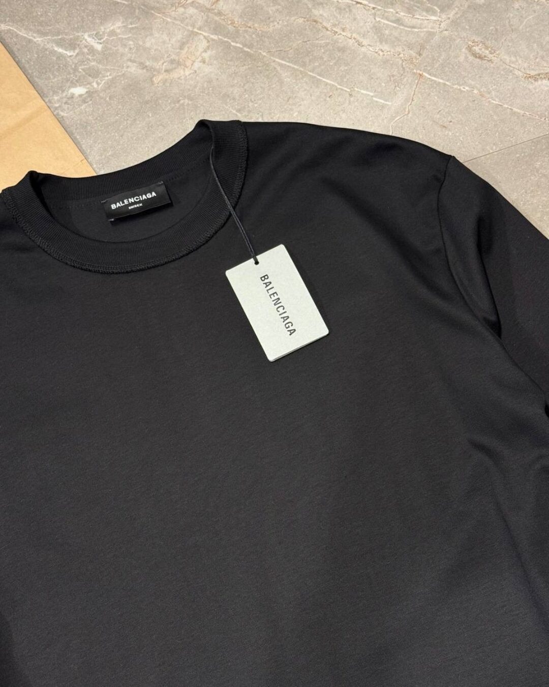 Футболка Balenciaga