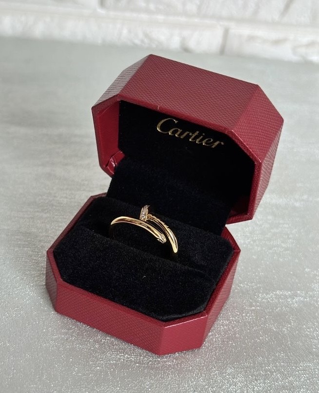 Кольцо Cartier Juste un Clou