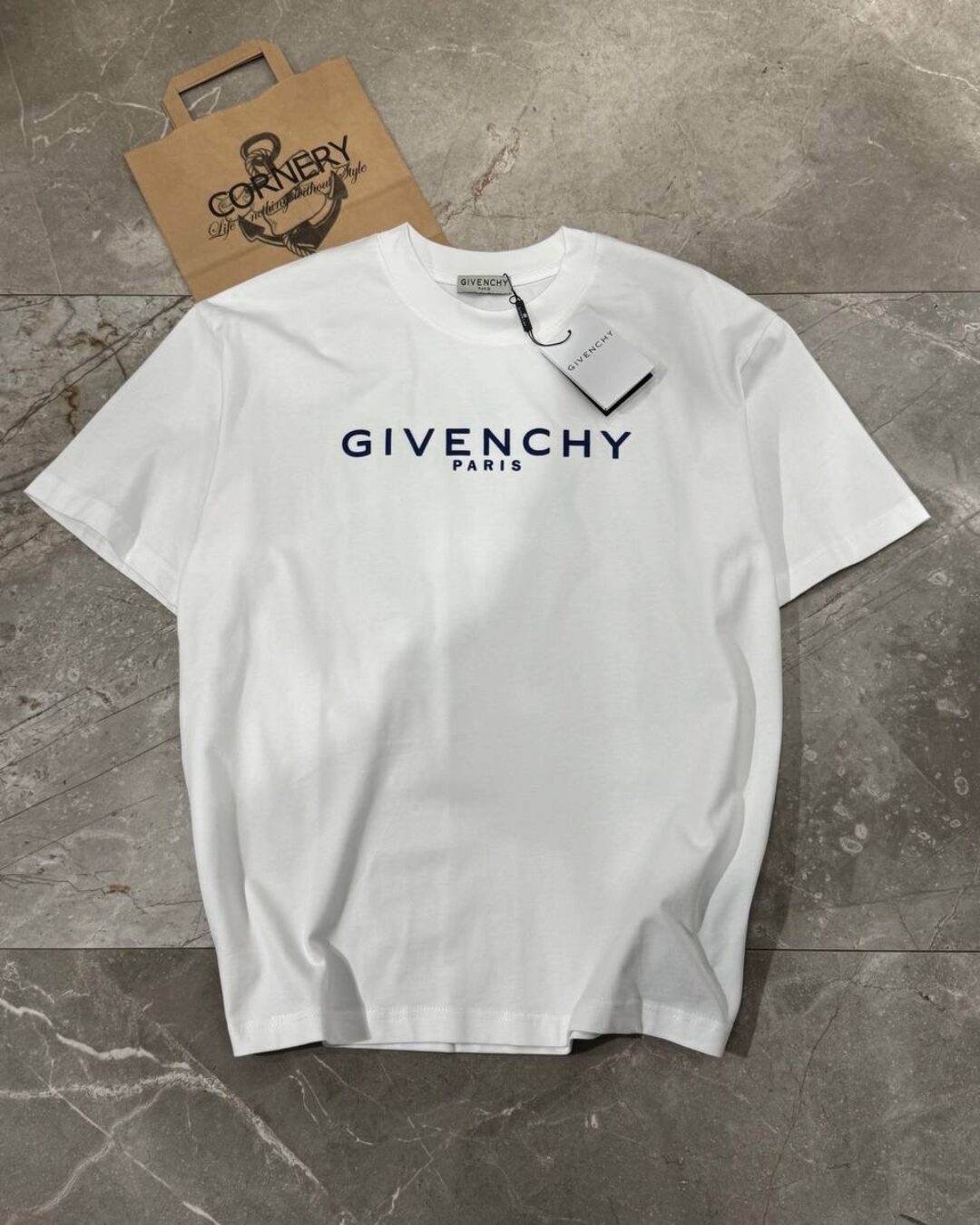 Футболка Givenchy
