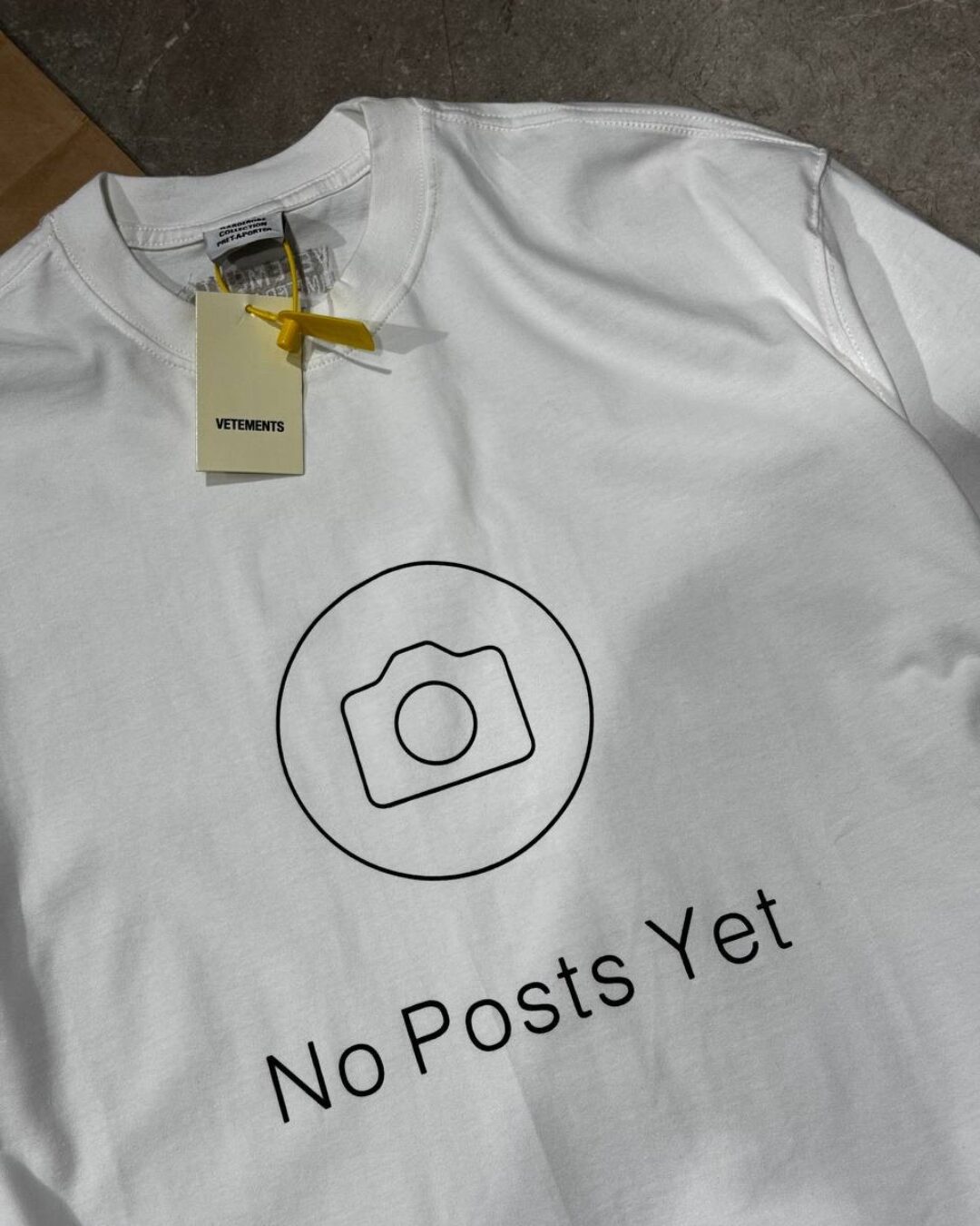 Футболка Vetements