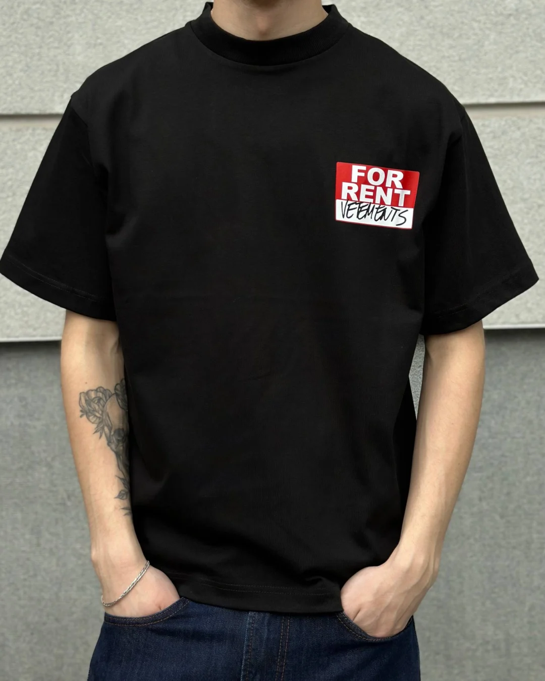 Футболка Vetements For Rent