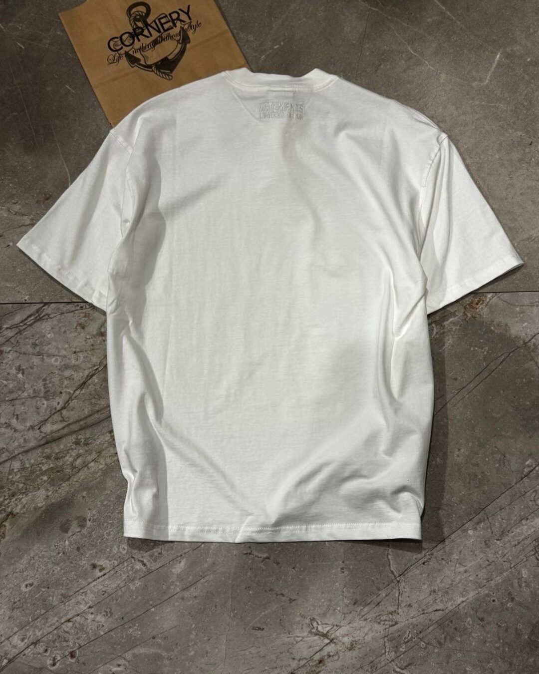 Футболка Vetements