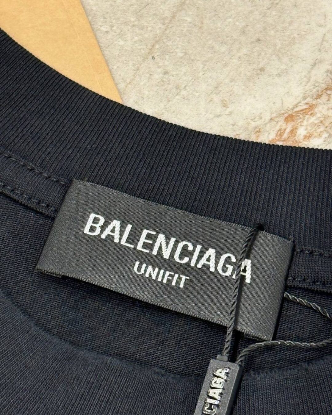 Футболка Balenciaga