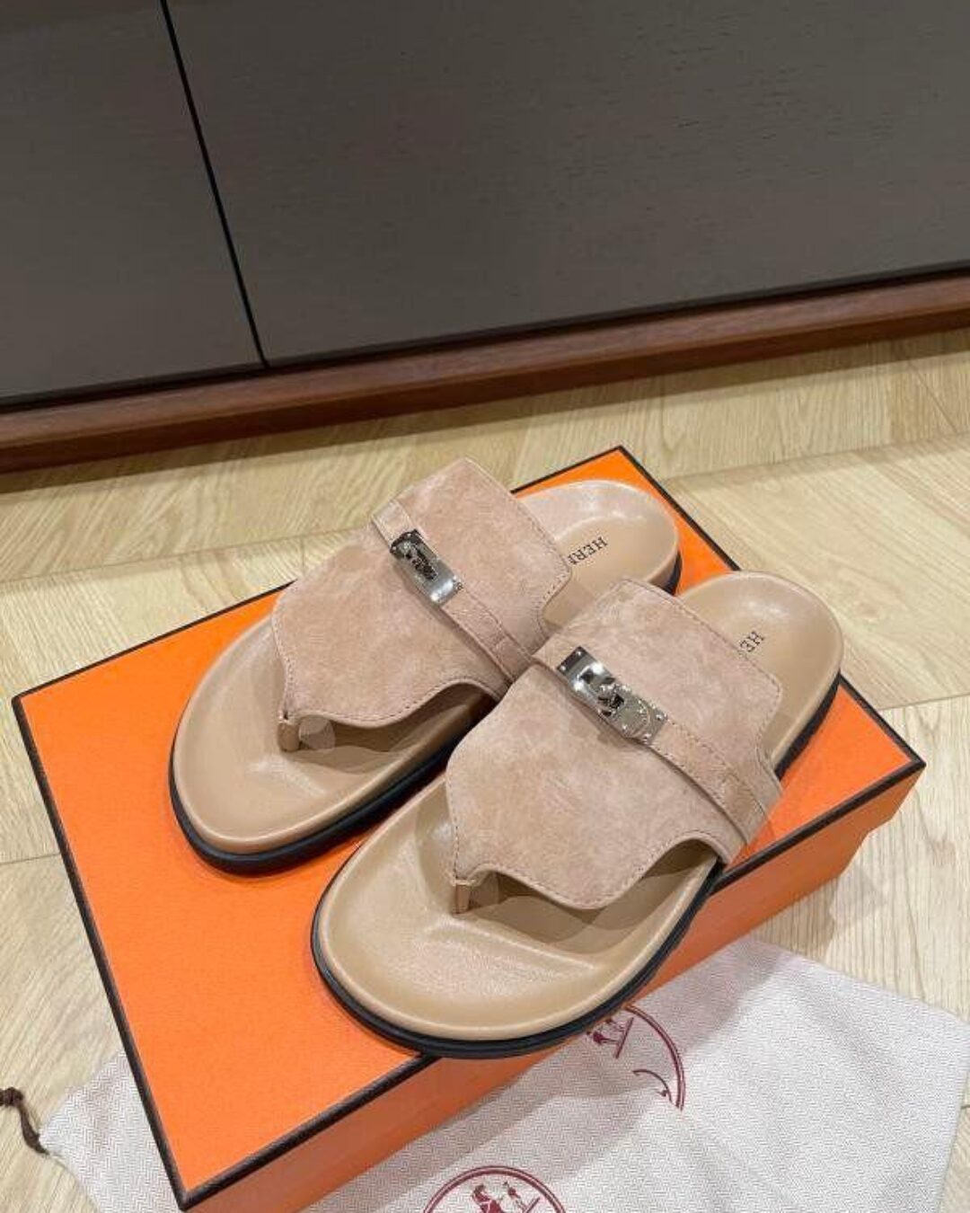 Тапки Hermes