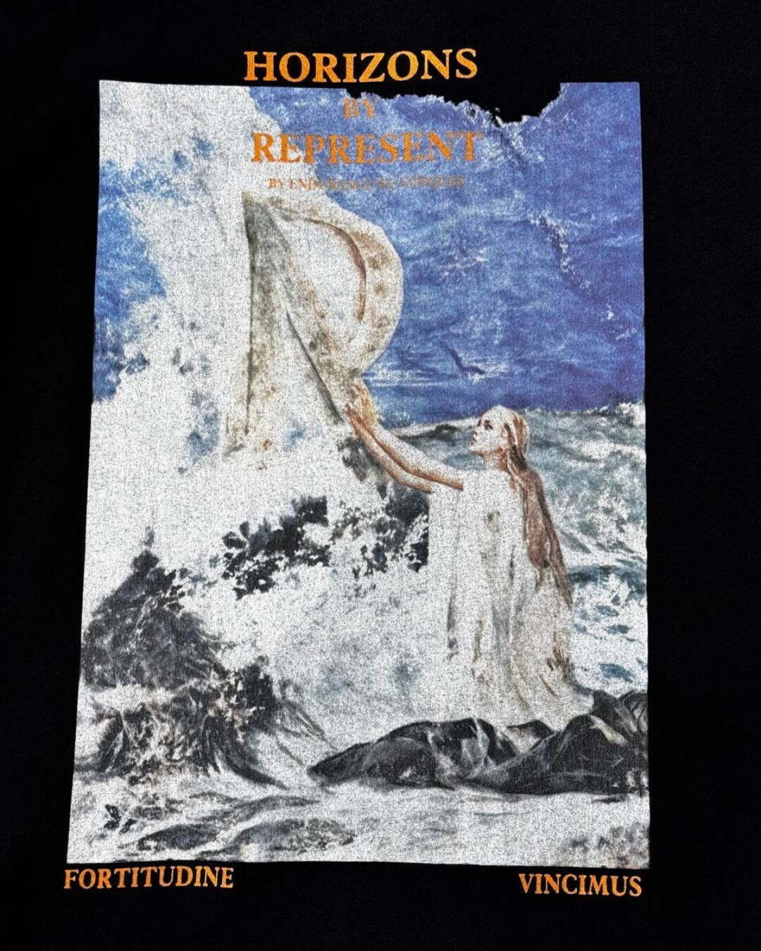 Футболка Represent