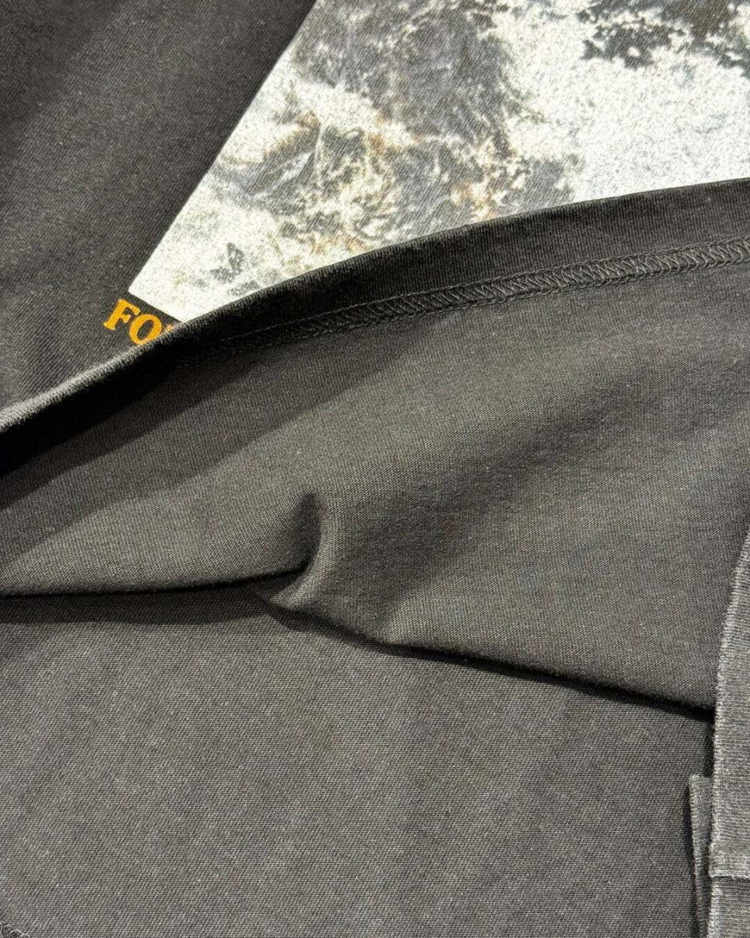 Футболка Represent