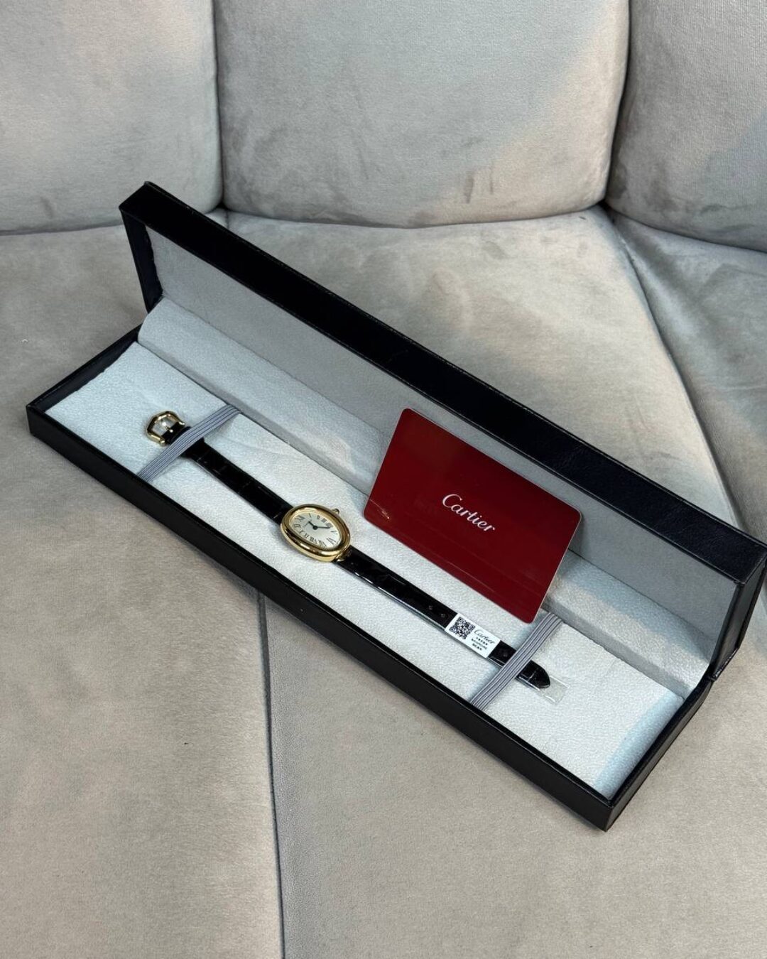 Часы Cartier Baignoire