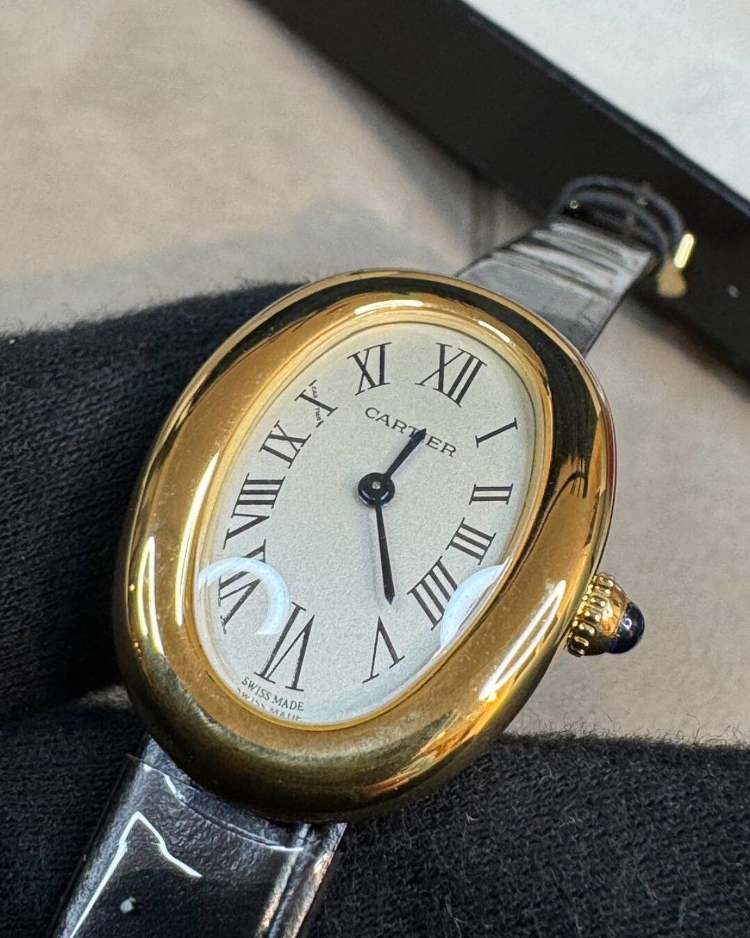 Часы Cartier Baignoire