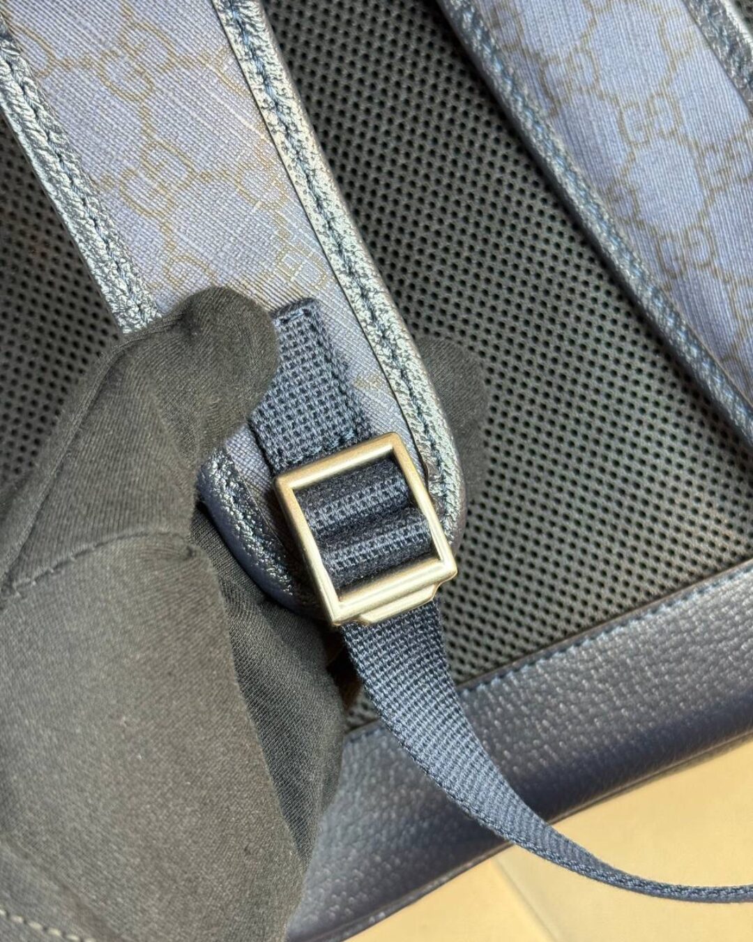 Рюкза Gucci Ophidia GG