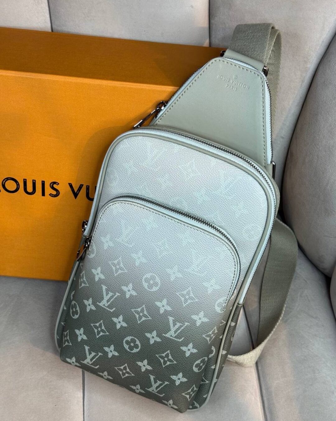 Сумка Louis Vuitton Avenue