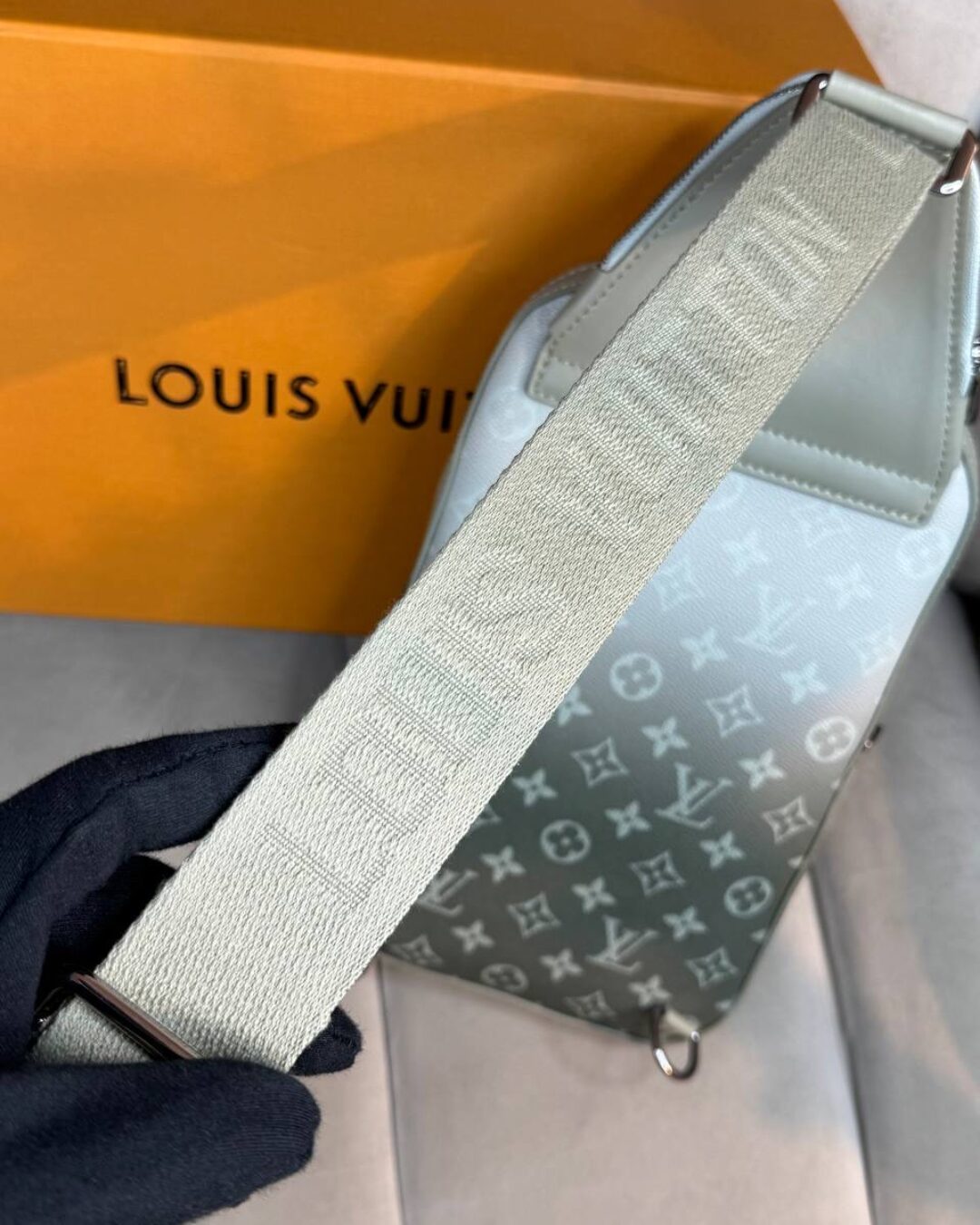Сумка Louis Vuitton Avenue