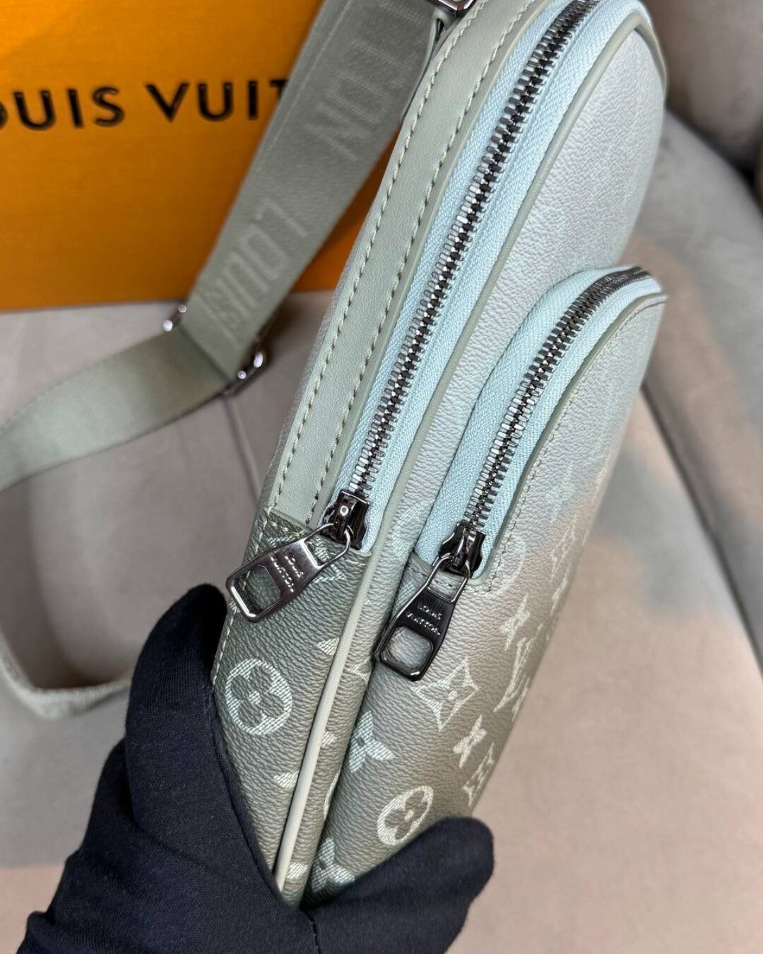 Сумка Louis Vuitton Avenue