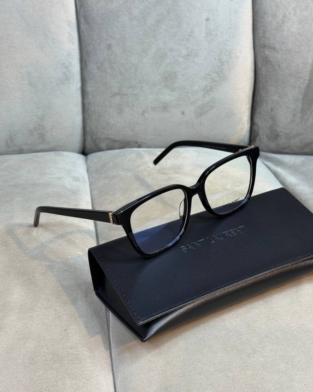 Очки Saint Laurent