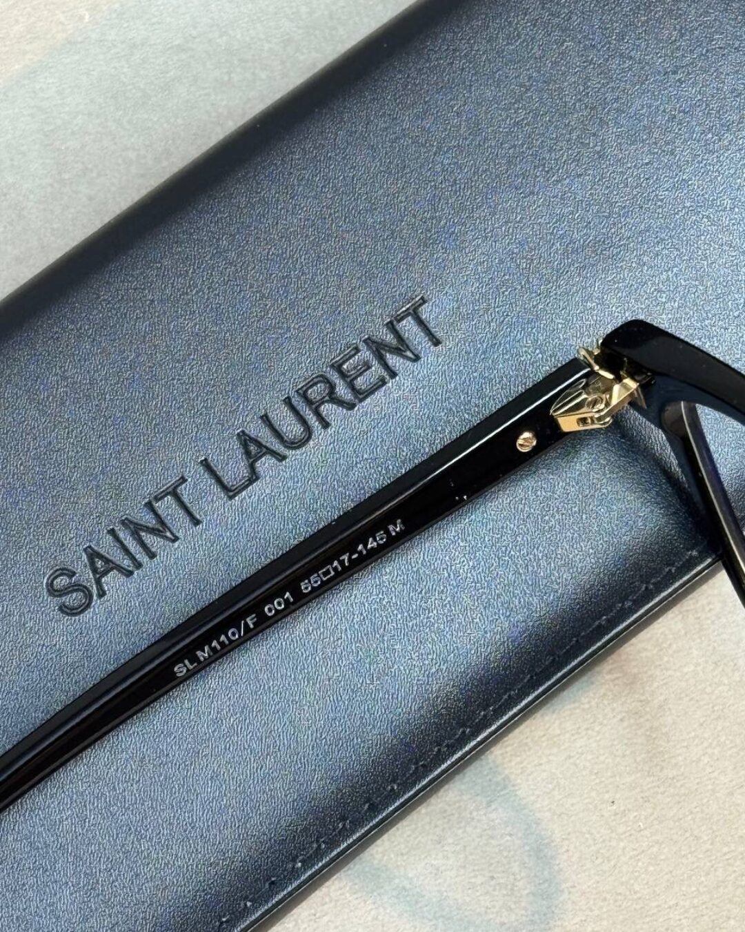 Очки Saint Laurent