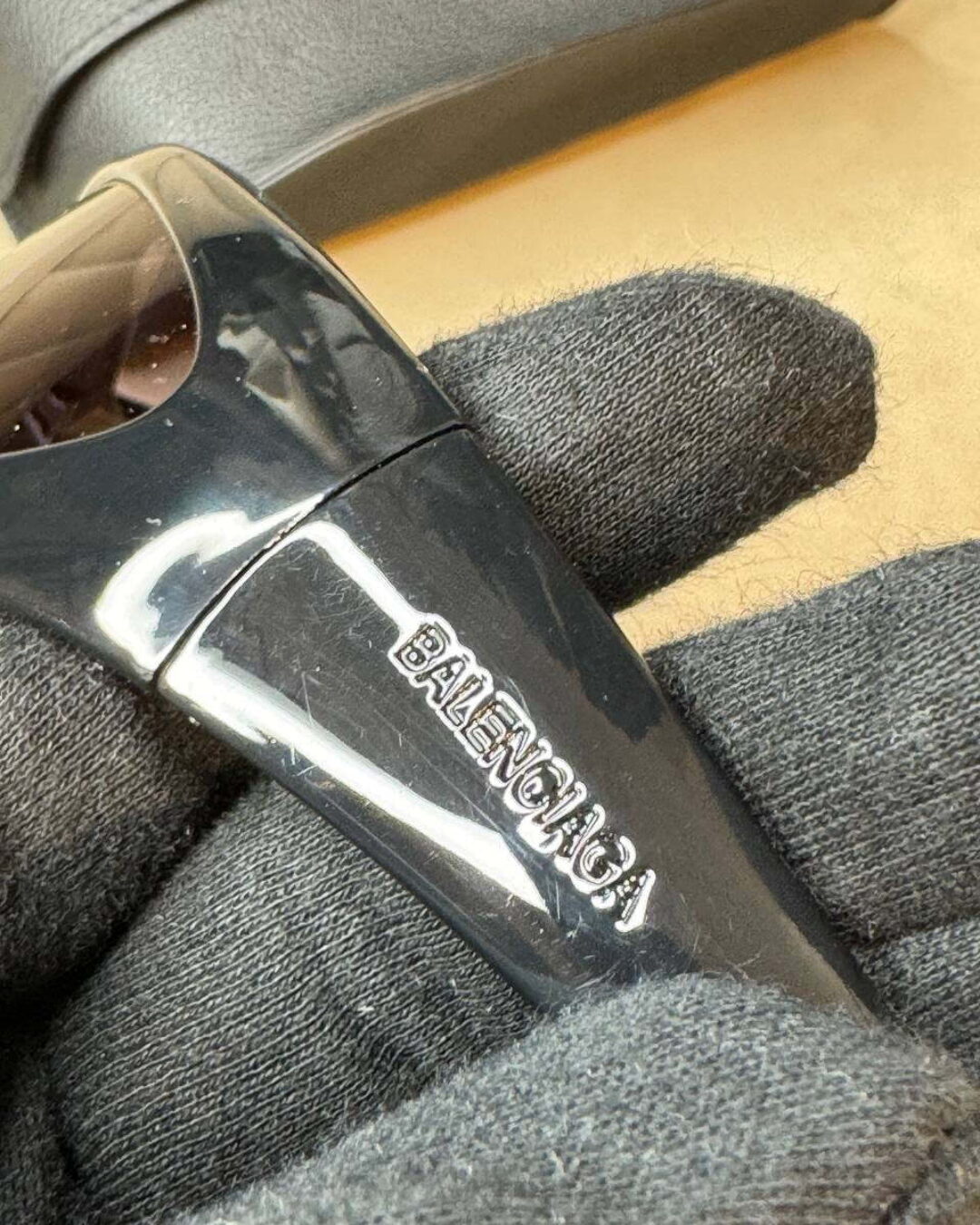Очки Balenciaga