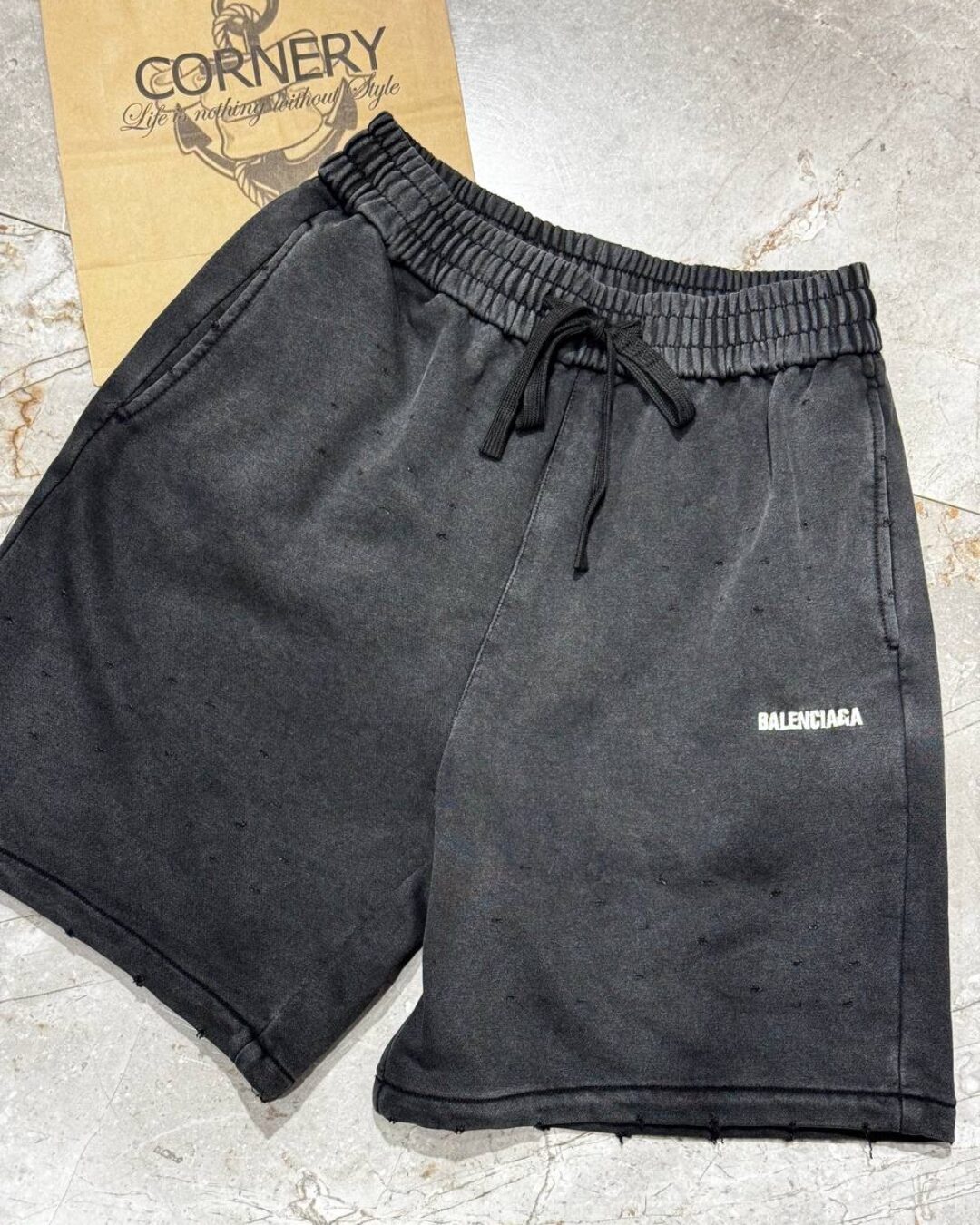 Шорты Balenciaga