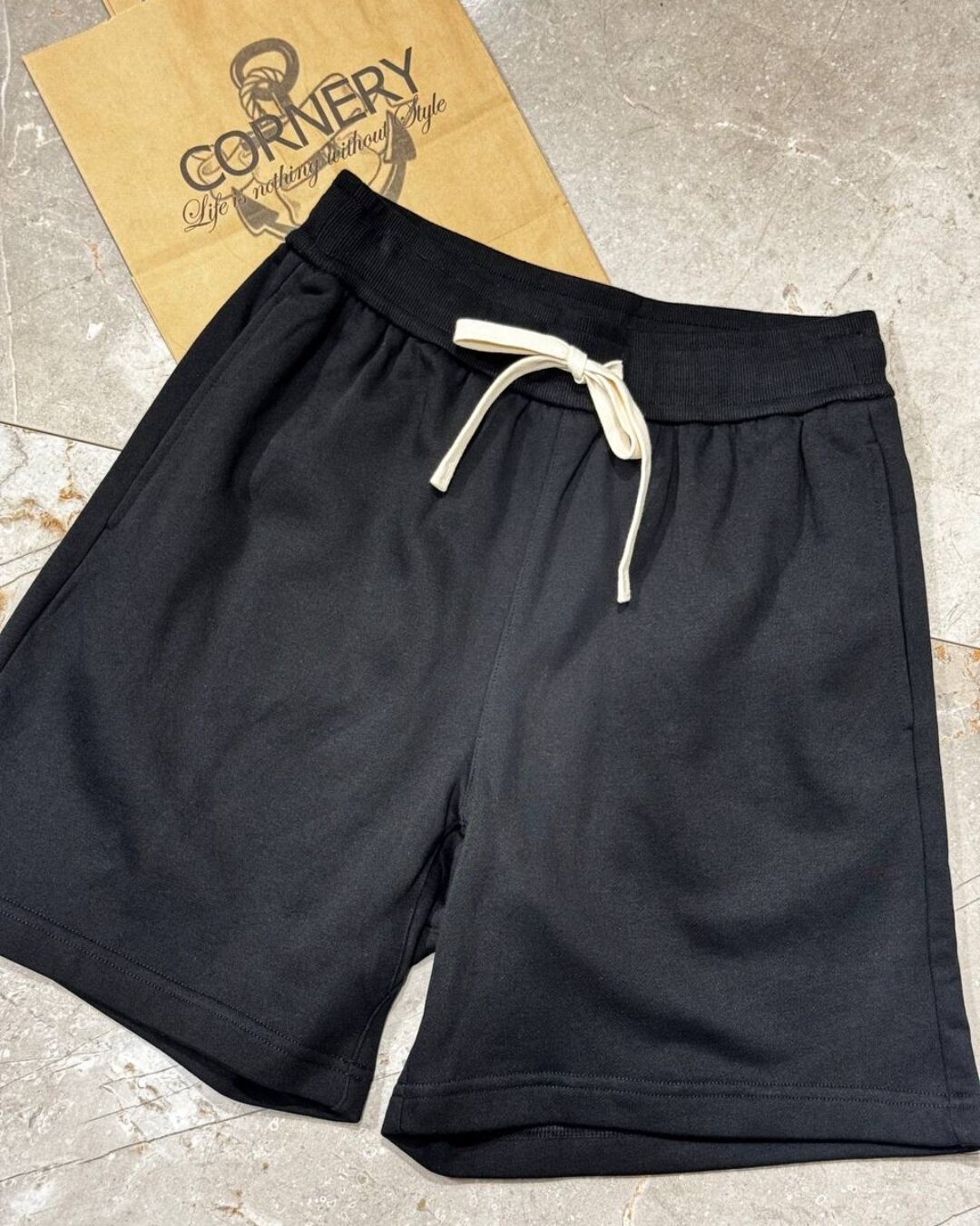 Шорты Cornery