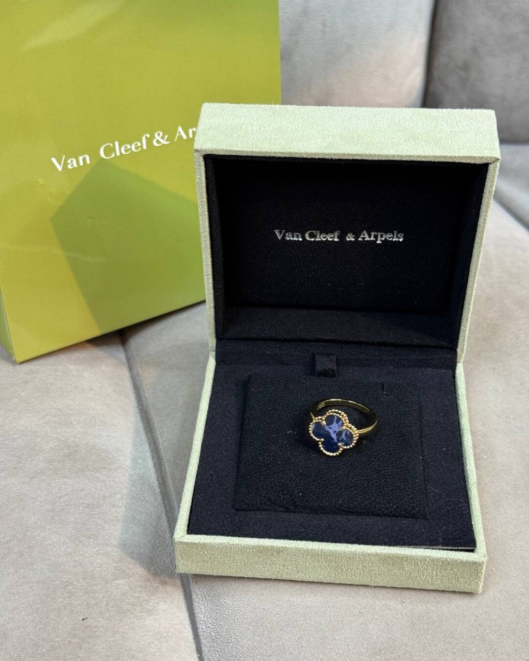 Кольцо Van Cleef & Arpels Vintage Alhambra