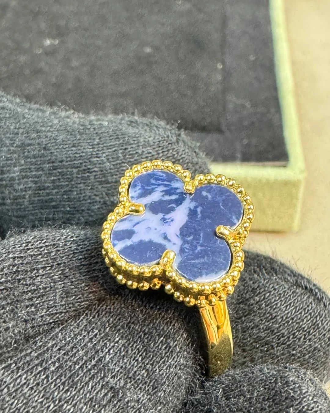 Кольцо Van Cleef & Arpels Vintage Alhambra (Gold/Blue) — фото 3