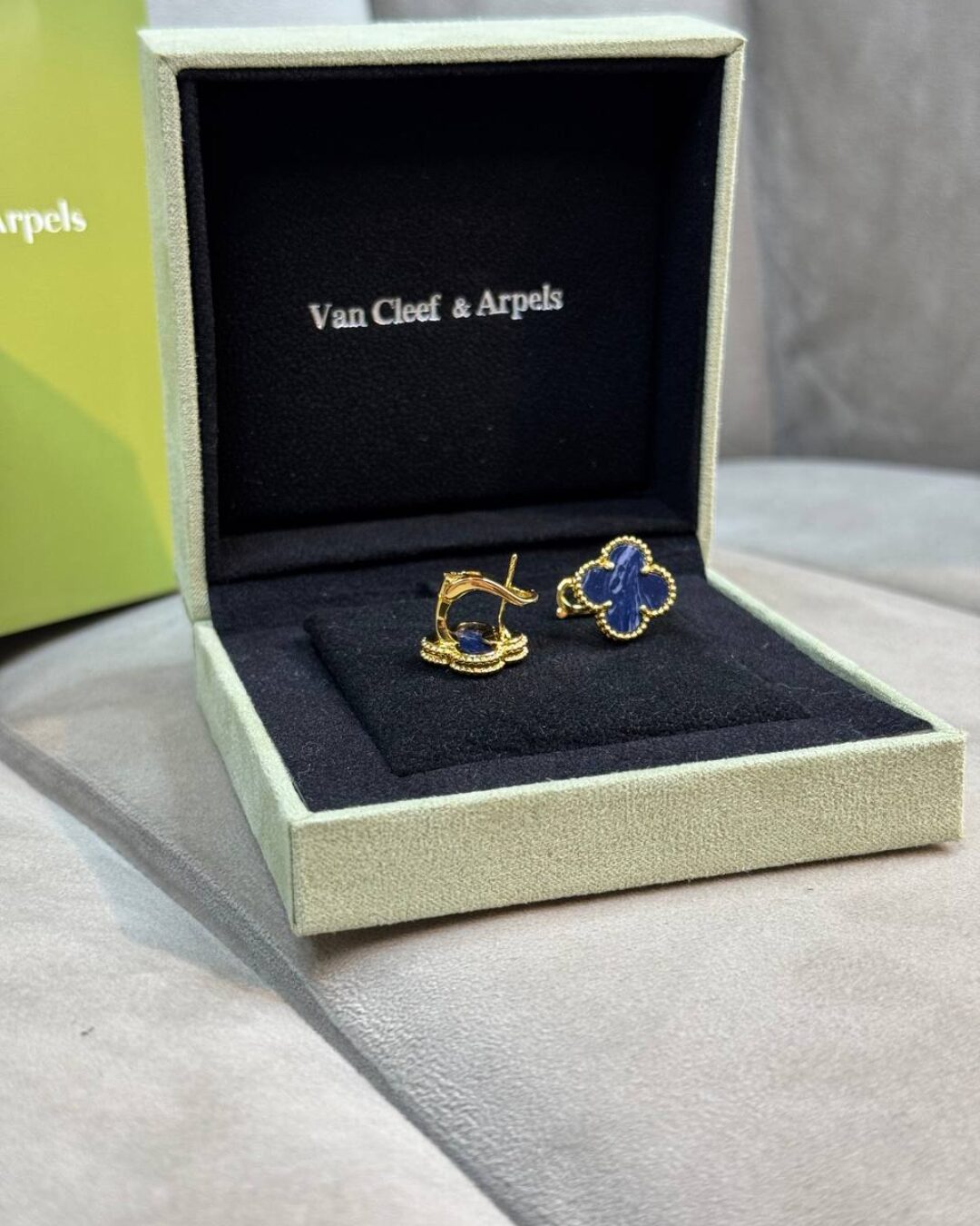 Серьги Van Cleef & Arpels Vintage Alhambra (Gold/Blue)
