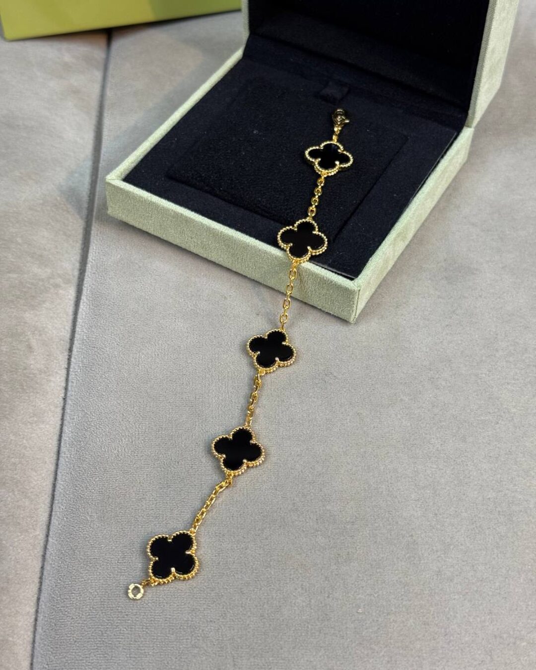 Браслет Van Cleef & Arpels Vintage Alhambra